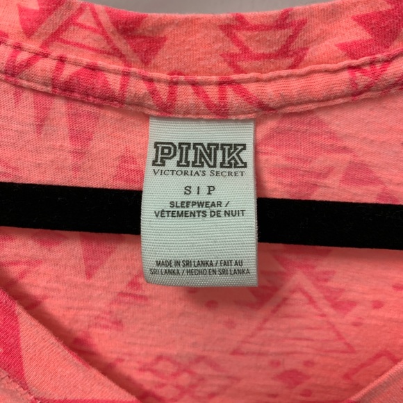 PINK T-shirt with Aztec pattern. - Picture 3 of 3